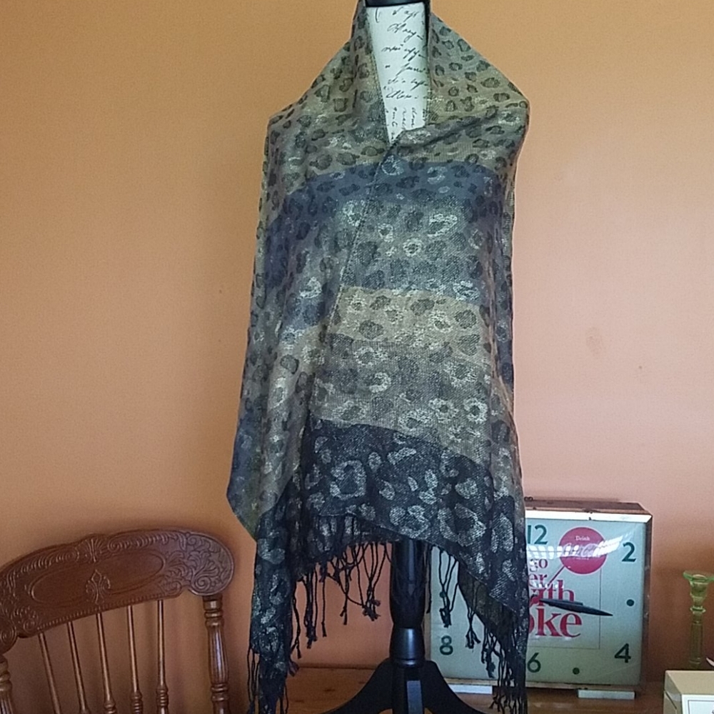 Shaw And/Or Scarf